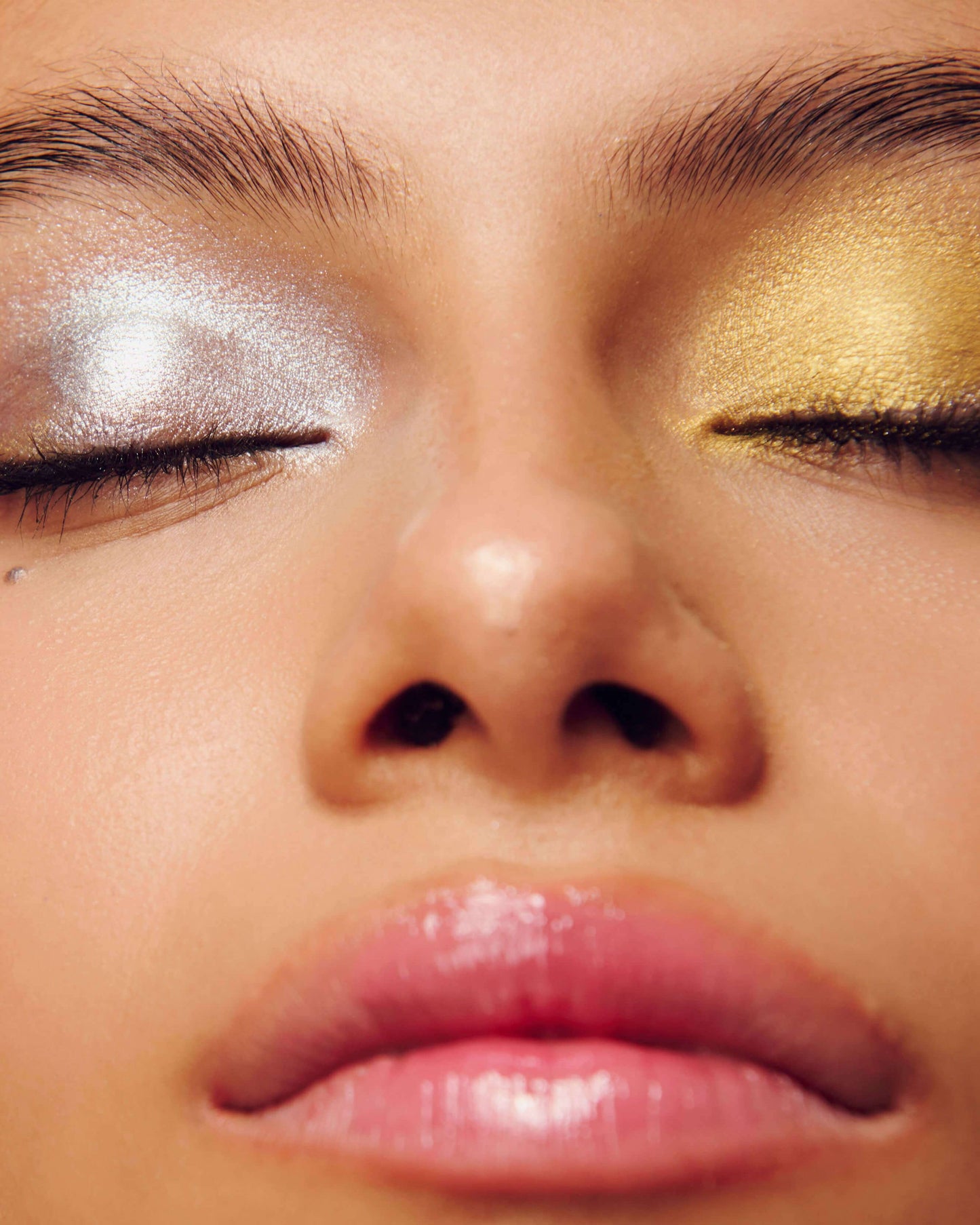 MÍRAME Eyeshadow Palette