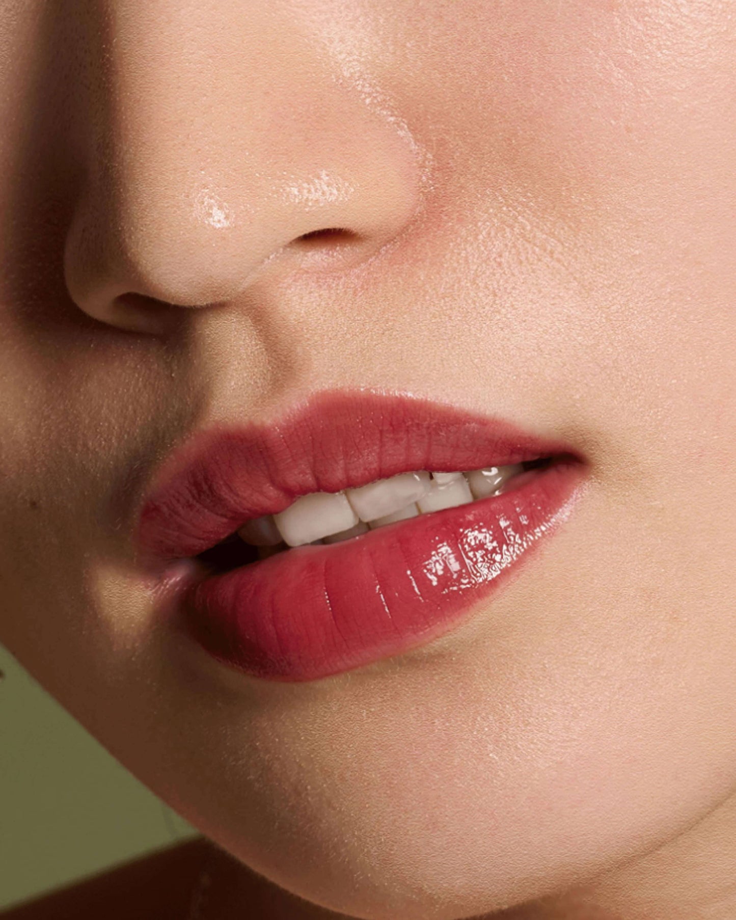 Delicate Gloss
