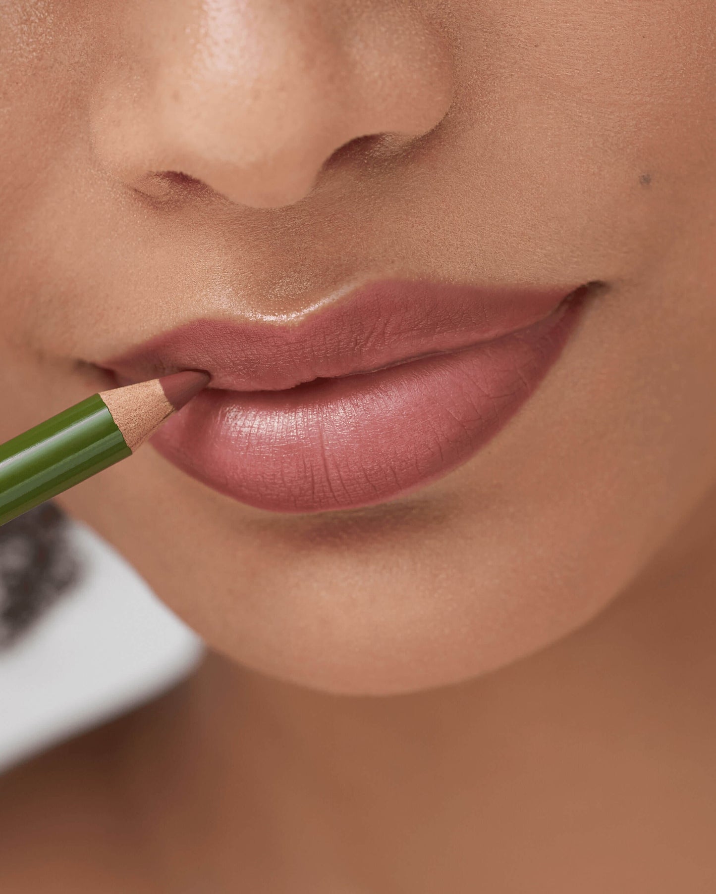 Soft Sketch Lip Liner Pencil