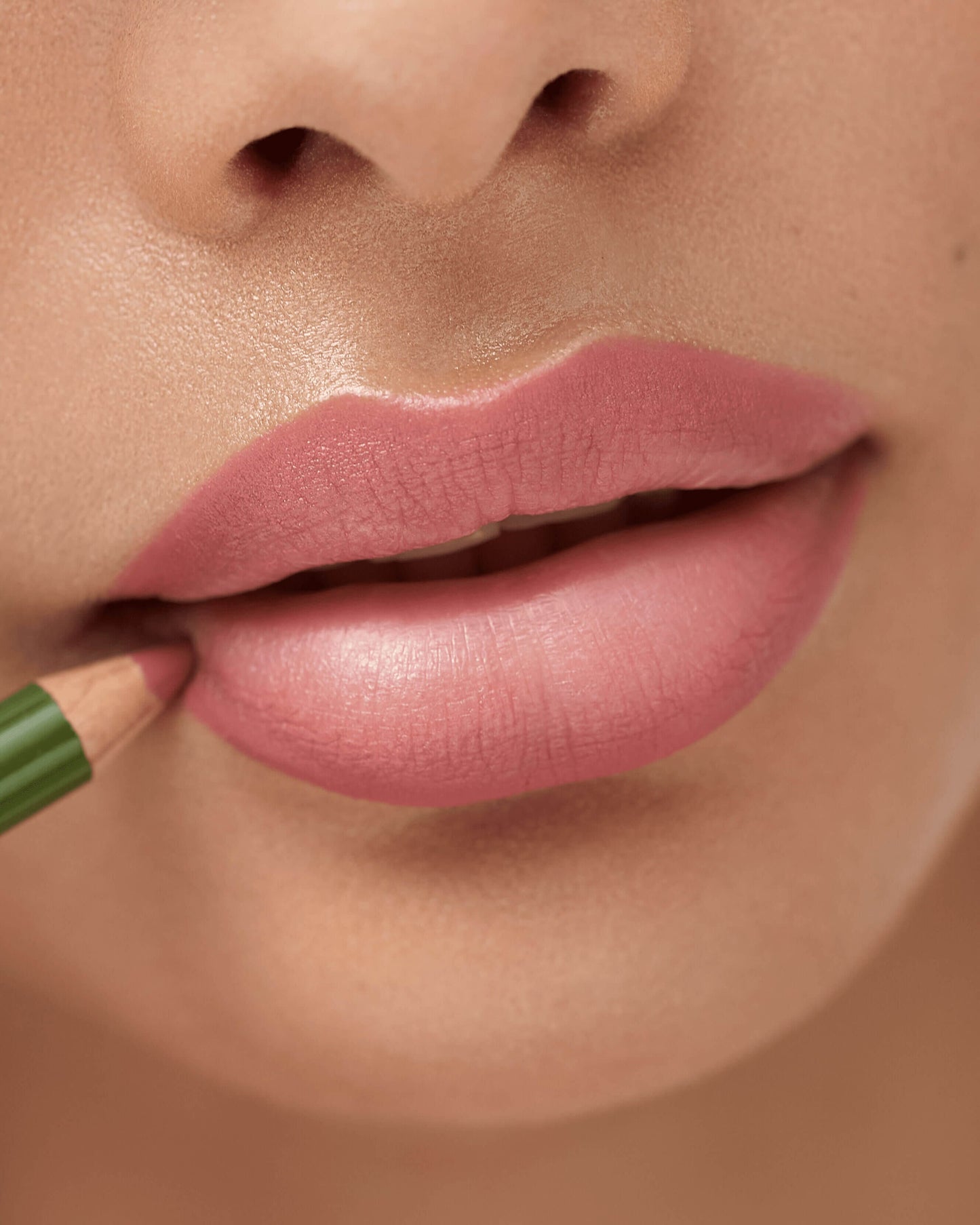 Soft Sketch Lip Liner Pencil