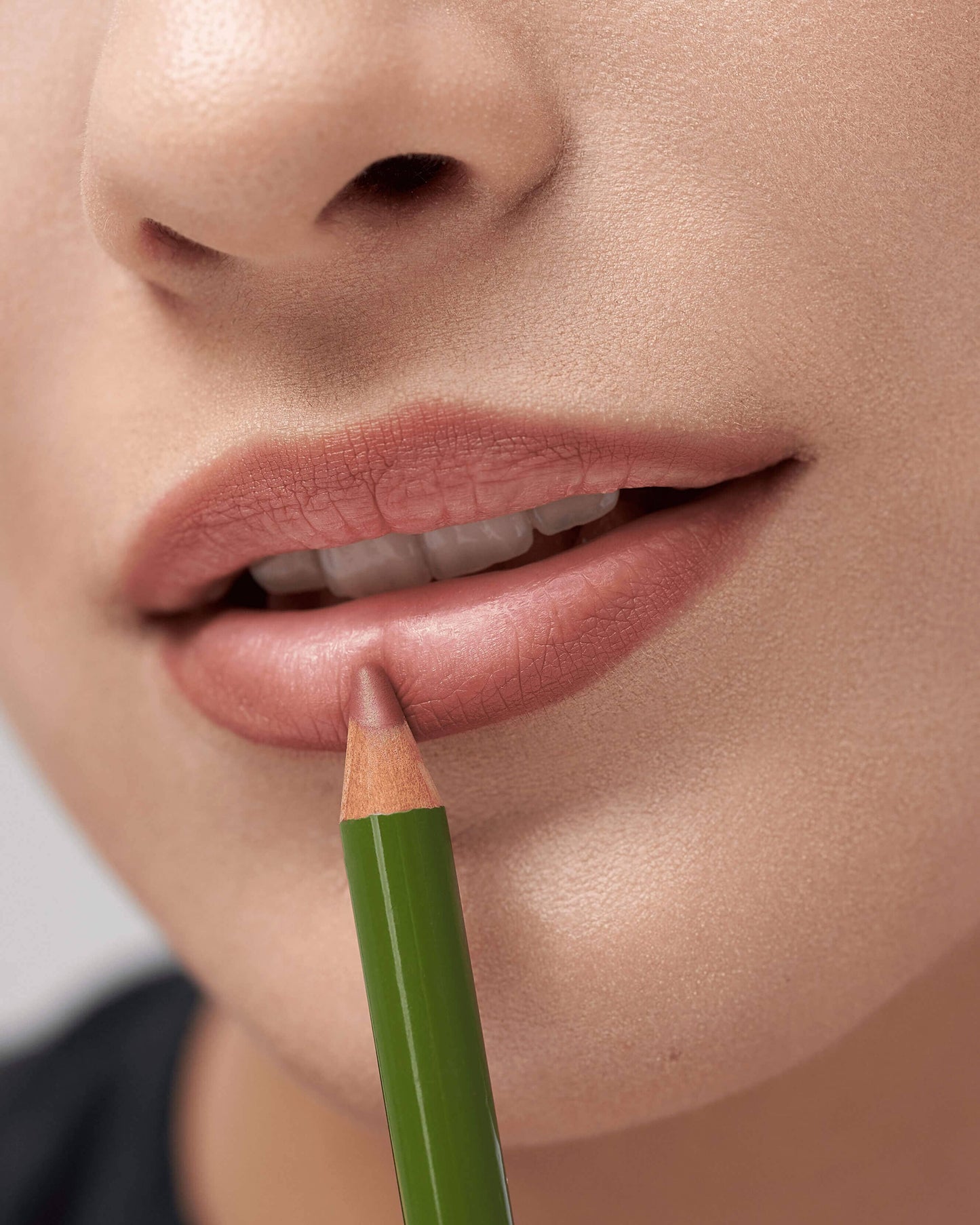 Soft Sketch Lip Liner Pencil