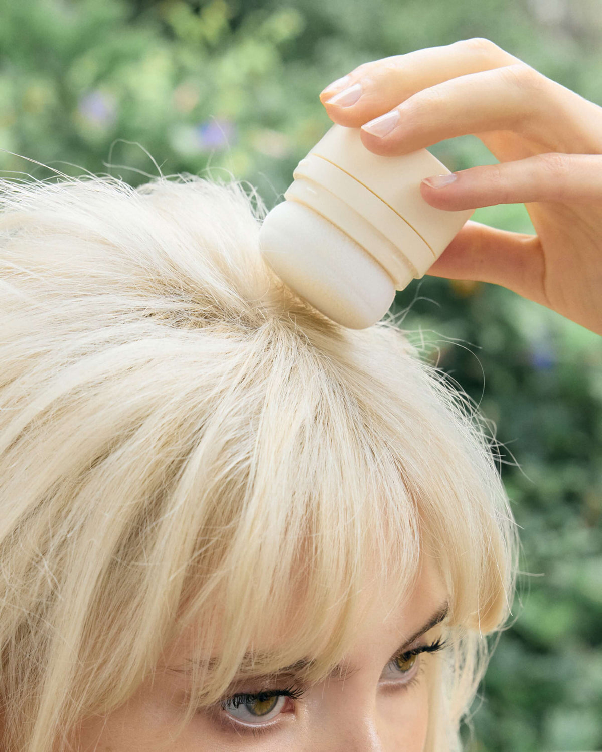 Le shampooing sec en poudre The Puff