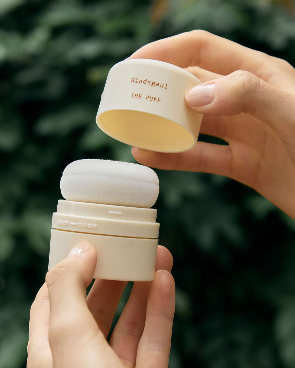 Le shampooing sec en poudre The Puff