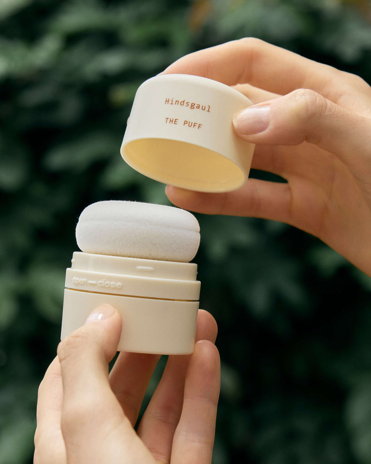 Le shampooing sec en poudre The Puff