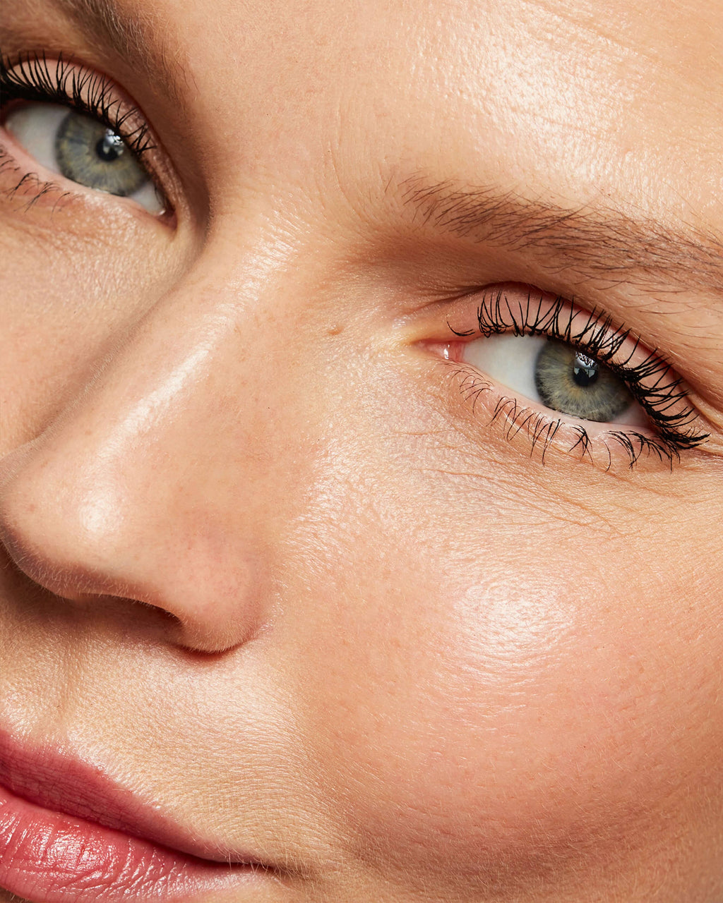 Mascara épaississant aux peptides Lash Up