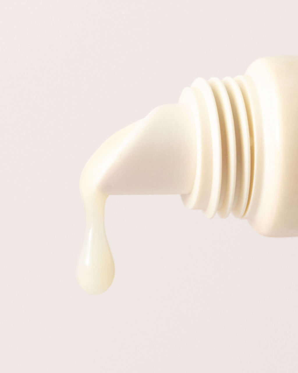 Hydrating Sea Silk Lip Balm Treatment for Anti-Aging and Lip Wrinkles