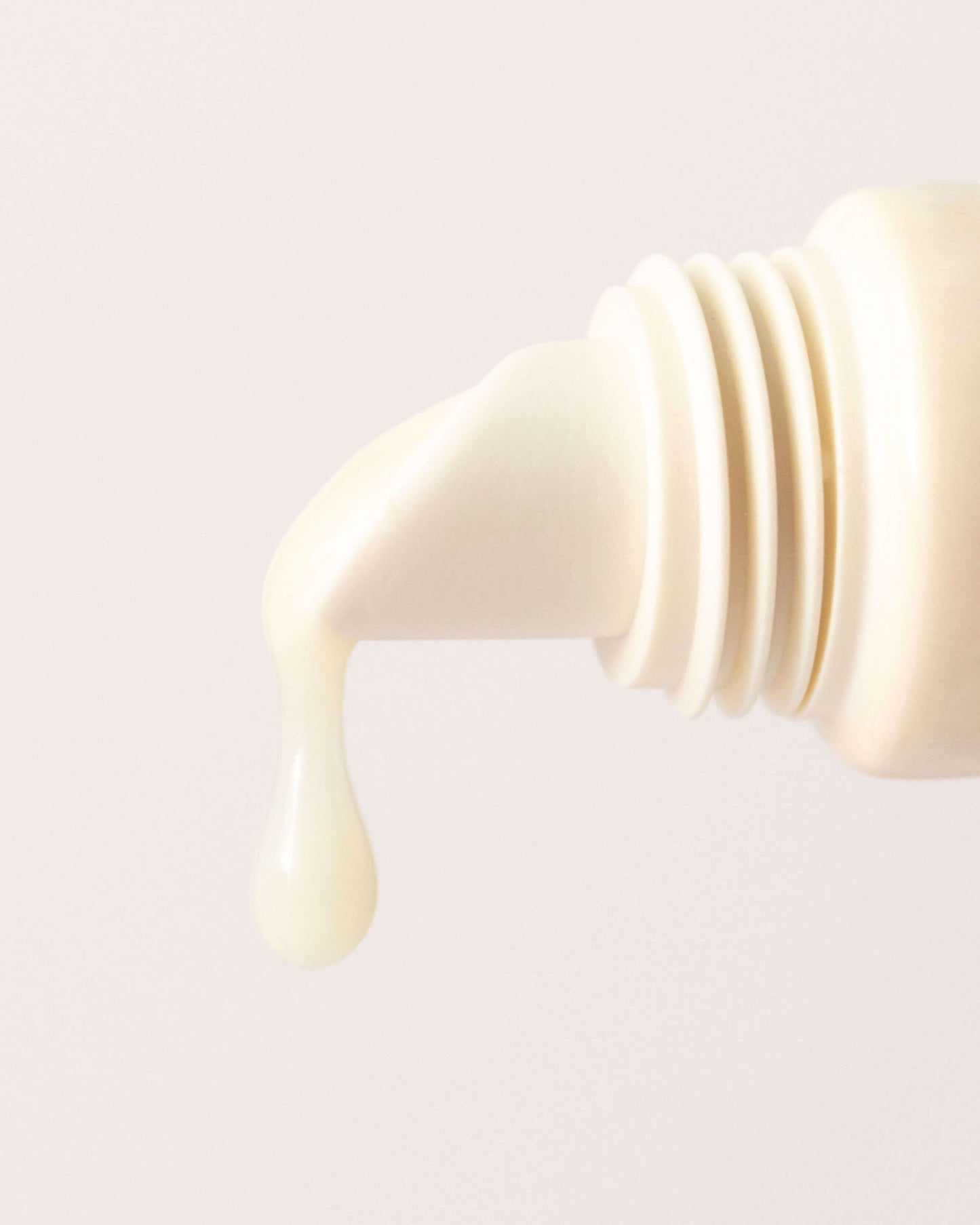 Hydrating Sea Silk Lip Balm Treatment for Anti-Aging and Lip Wrinkles