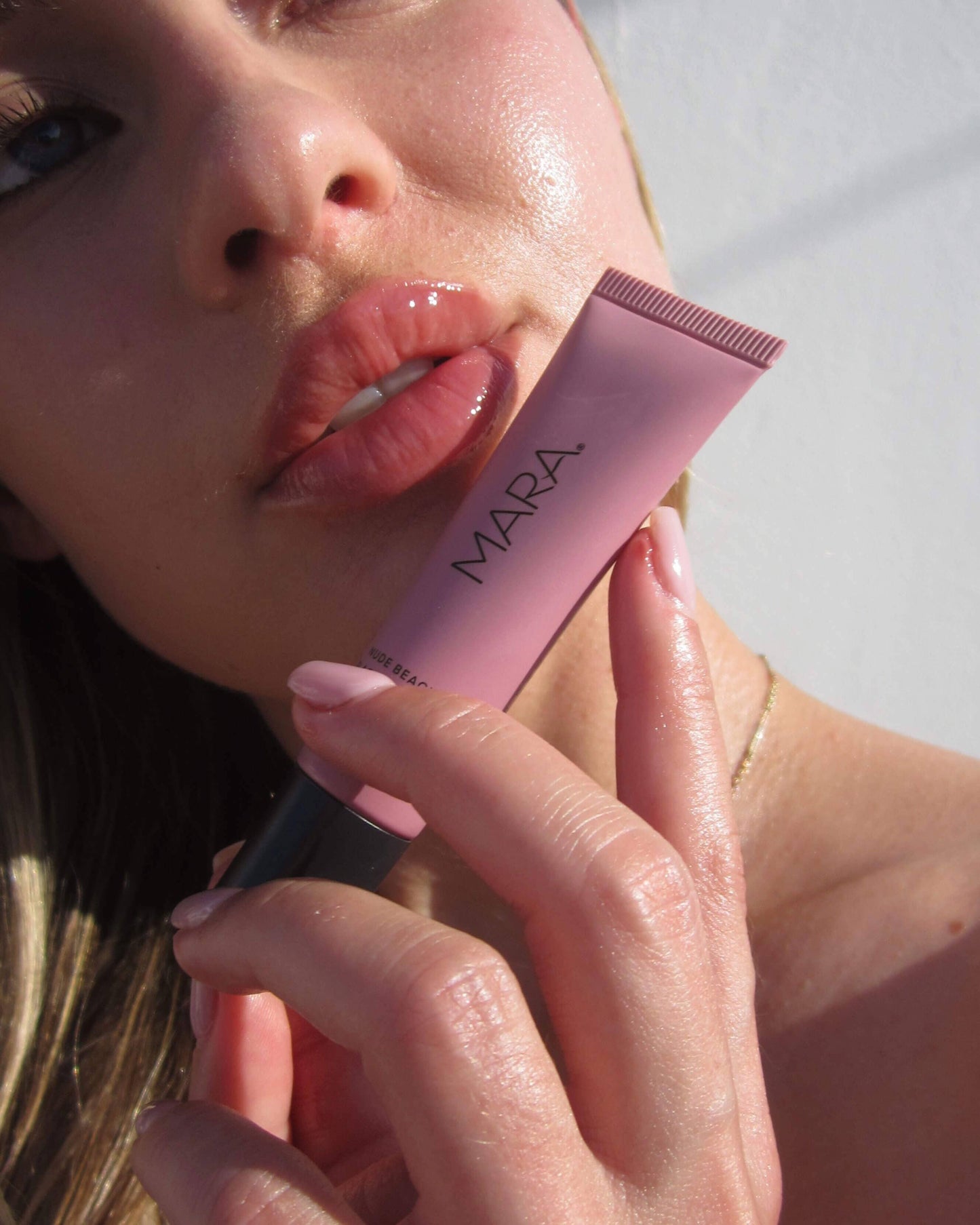 Hydrating Sea Silk Lip Balm Treatment for Anti-Aging and Lip Wrinkles