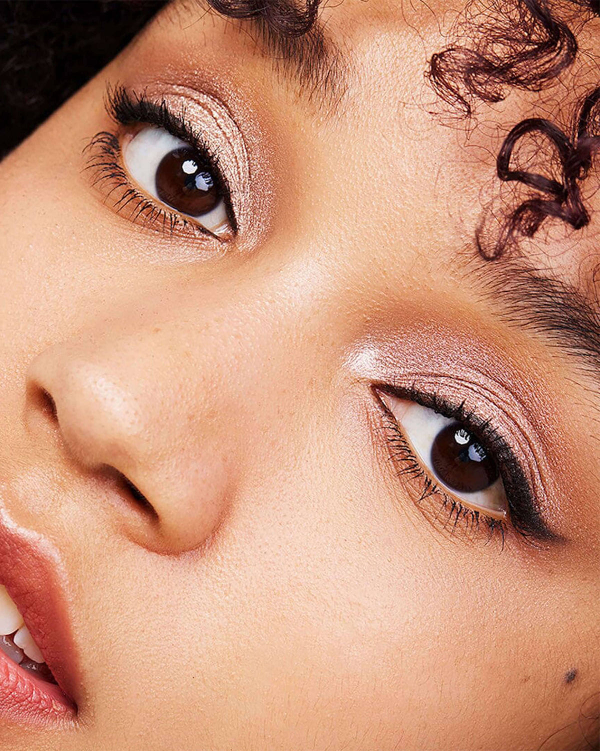 Straight Line Kohl Eye Pencil