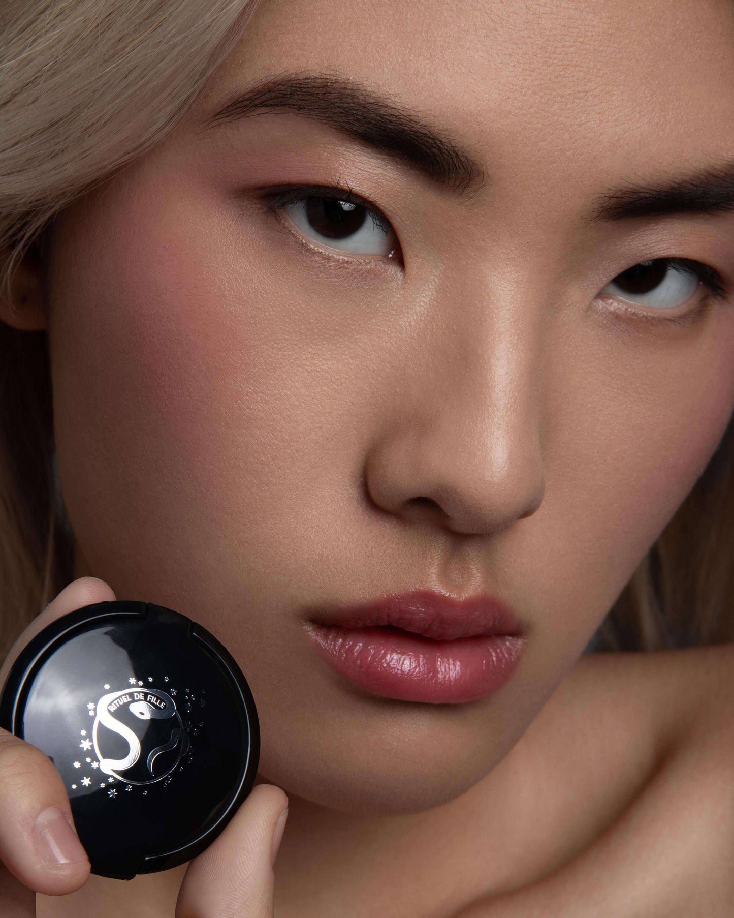 Color Nectar Pigment Balm