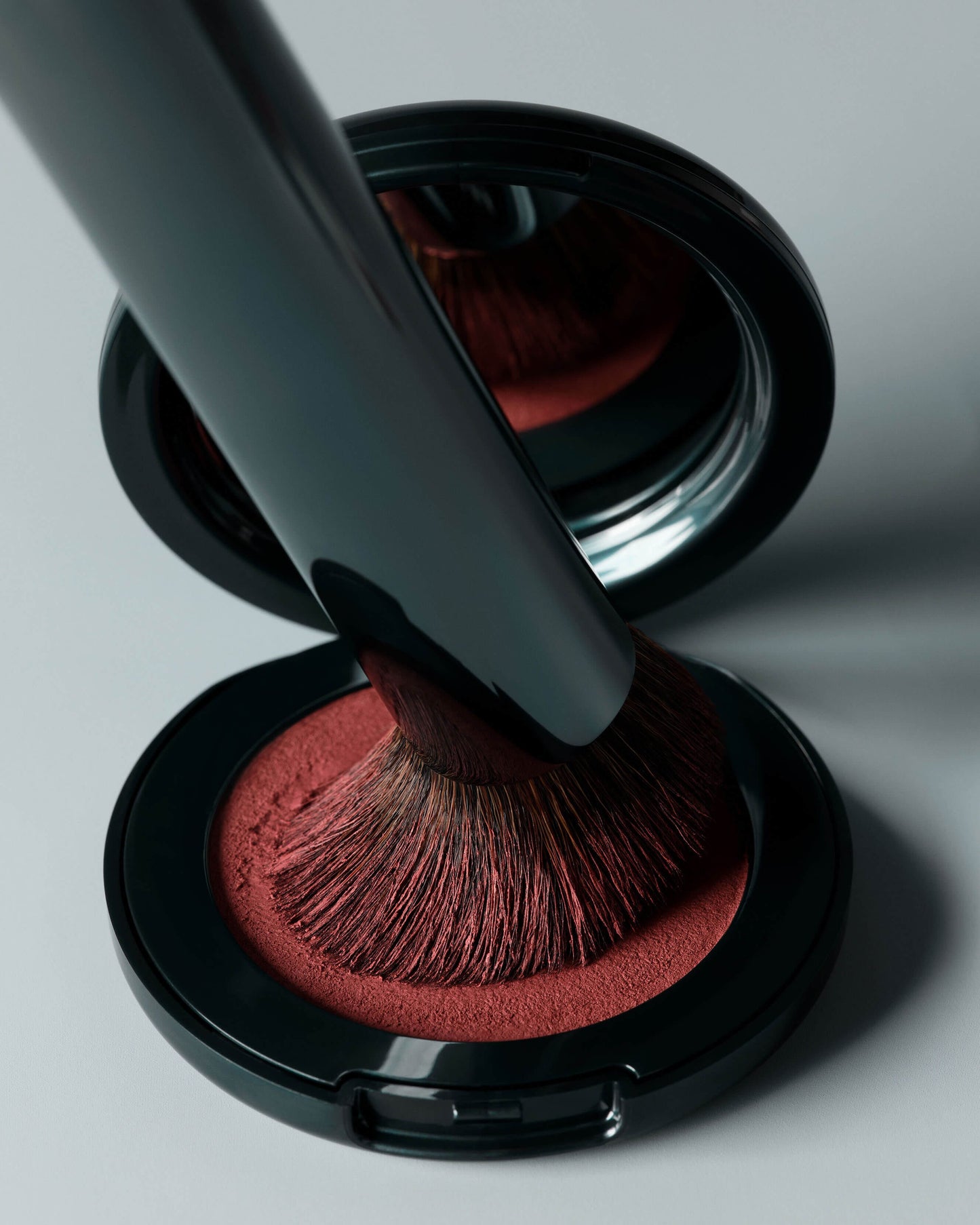 Smooth Base Complexion Brush
