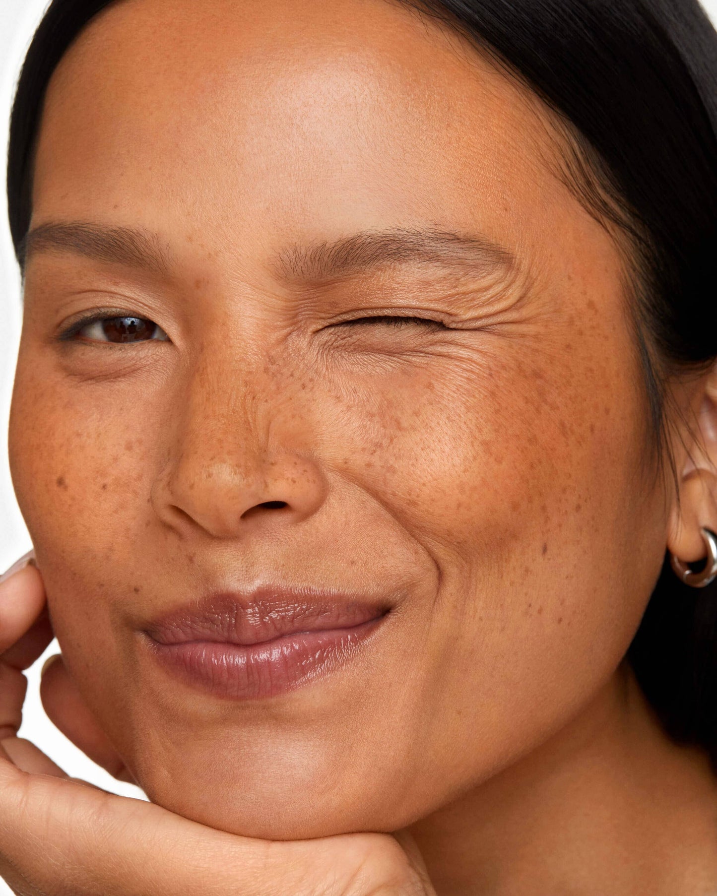 SuperSuede™ Radiant Talc-Free Baked Powder Bronzer