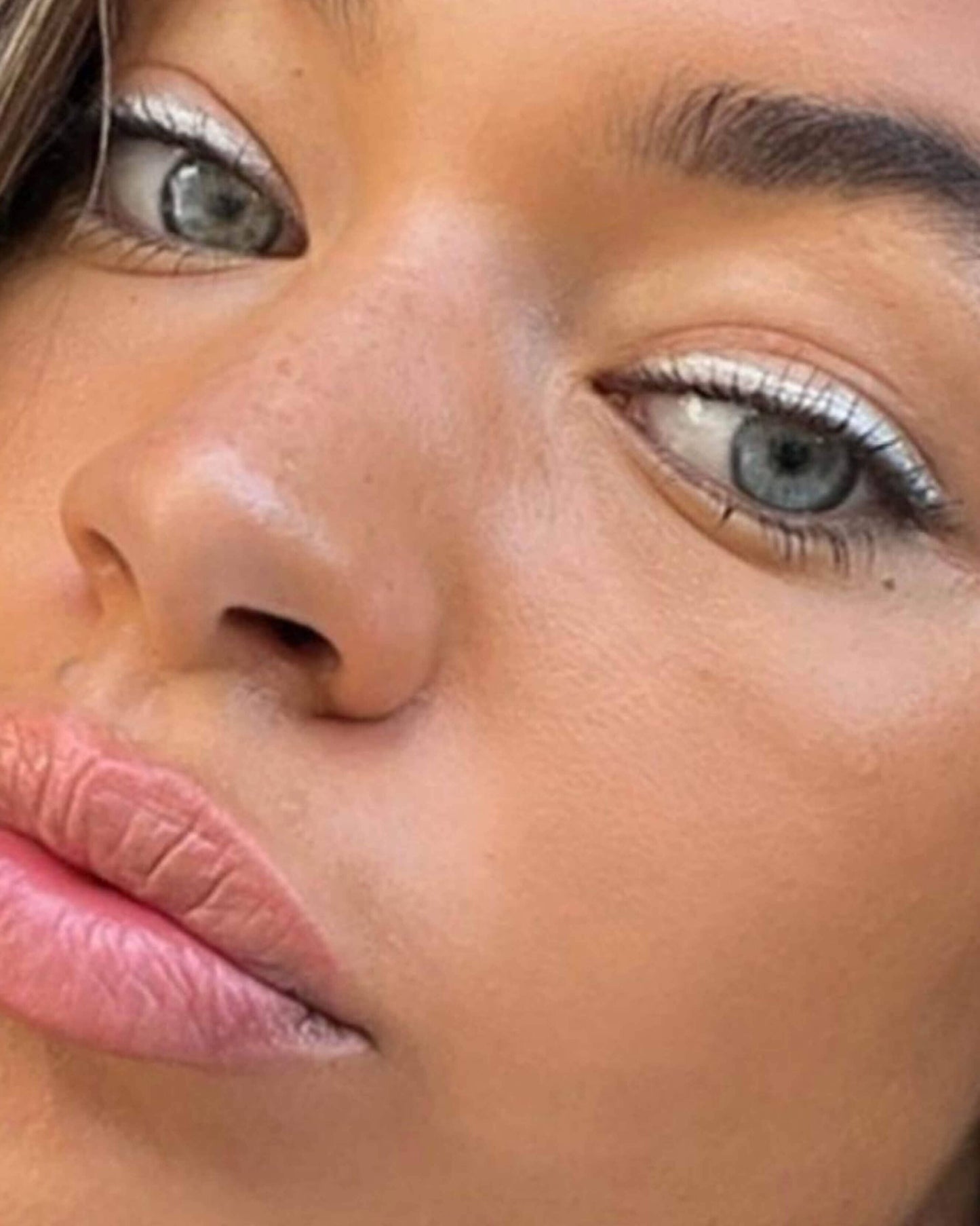 Satin Eyeliner