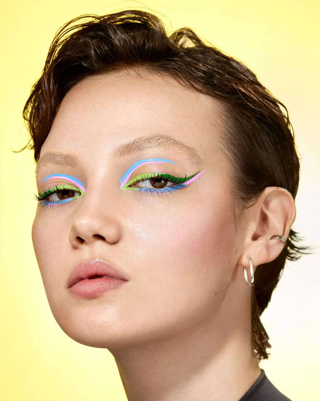 Eyeliner liquide Dépassement des limites