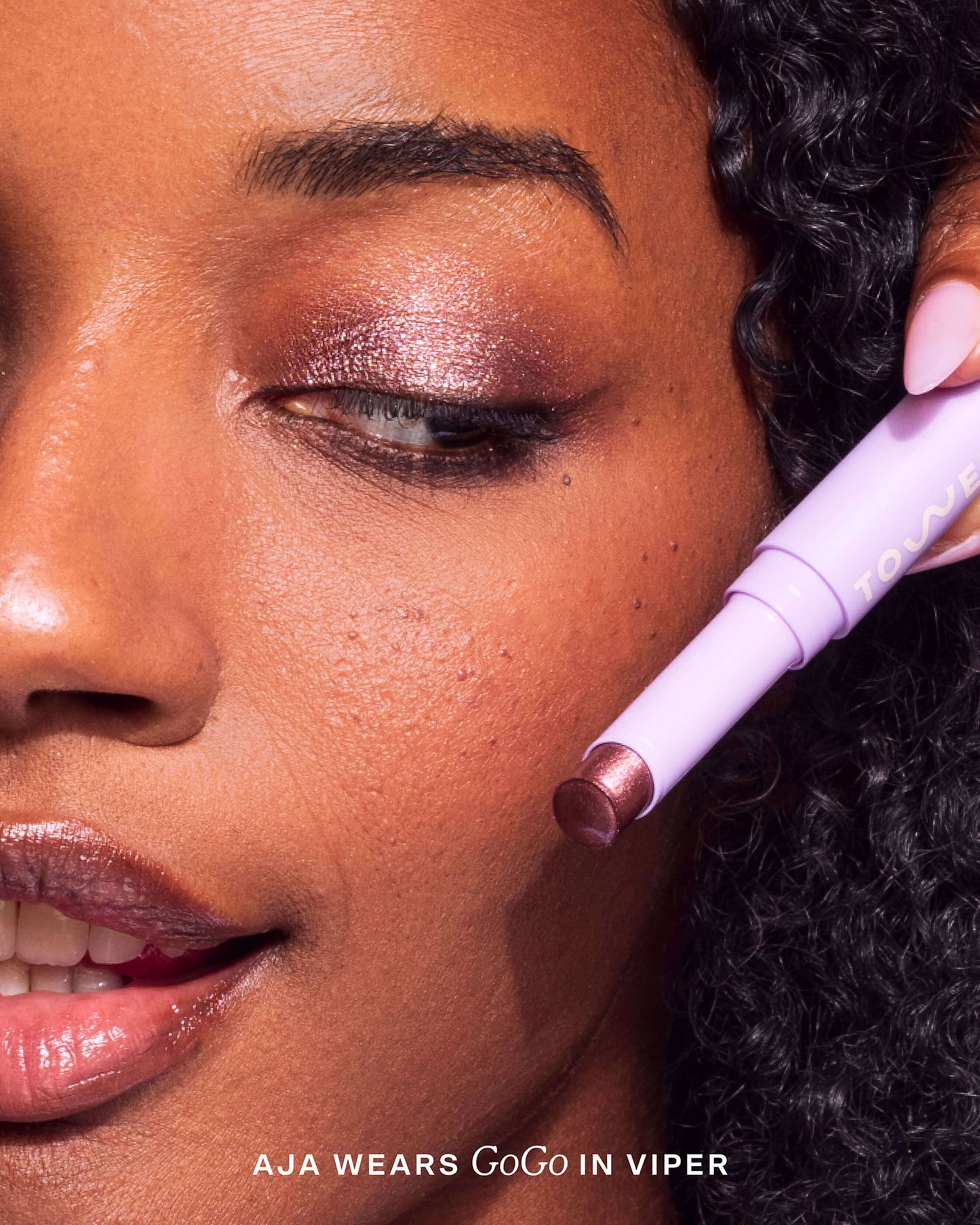 GoGo Cooling Eyeshadow Stick